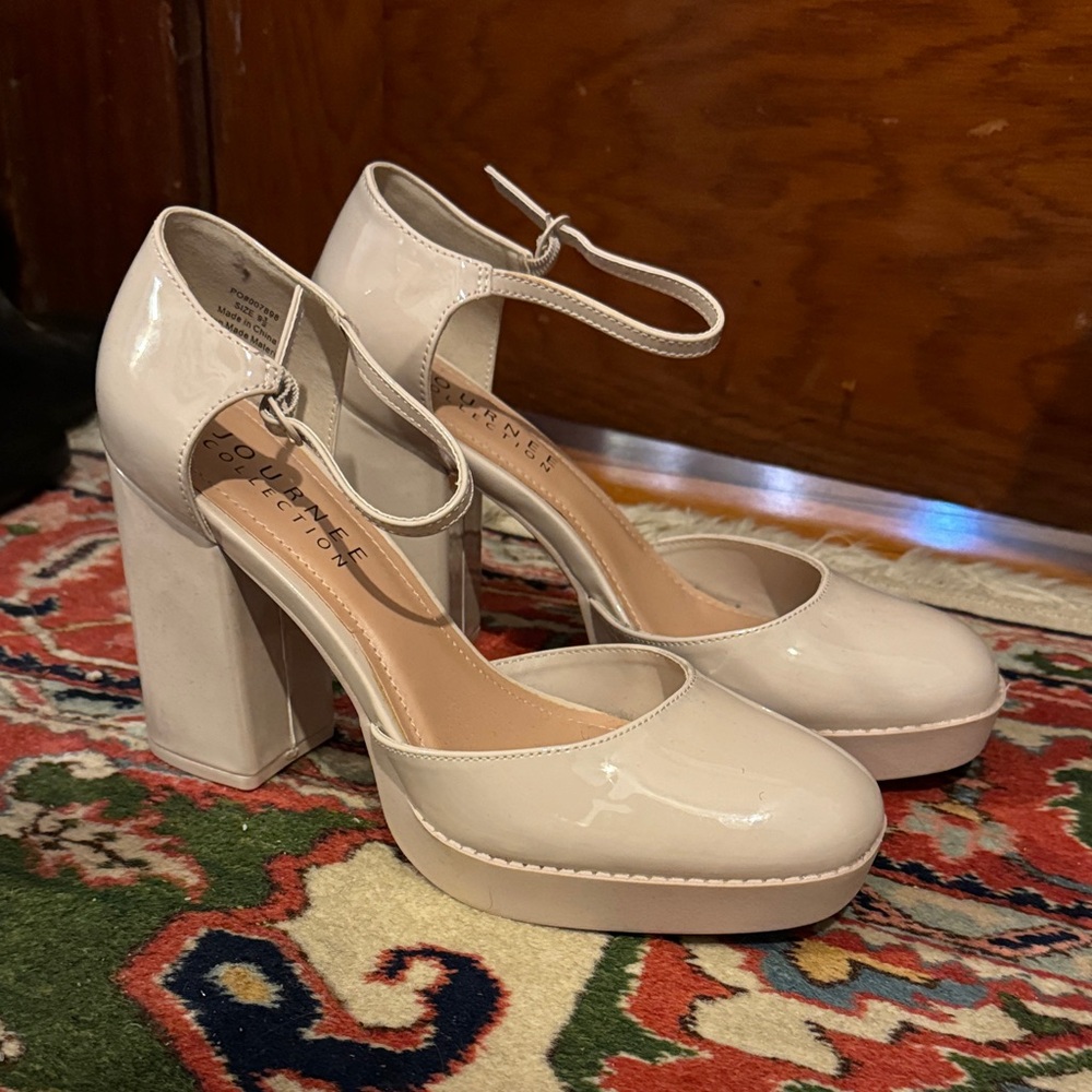 Journee Collection Glossy Cream Platform Heels